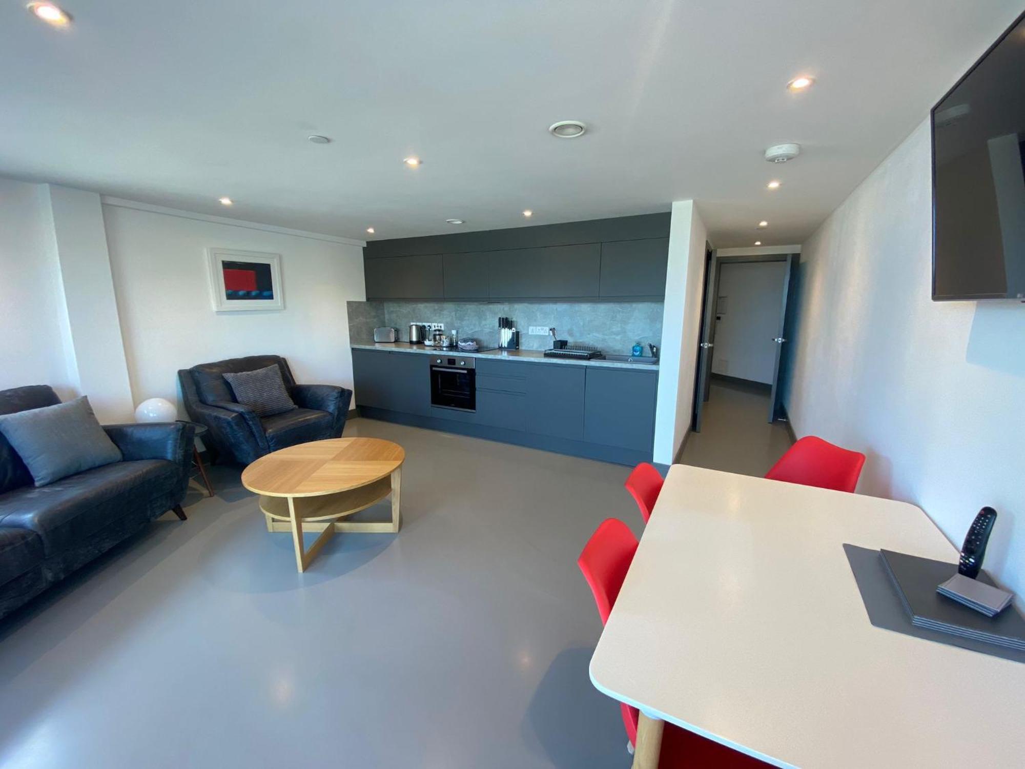 2 The View Apartments Ilfracombe - Seafront, Parking, Lift, Ev Exterior foto