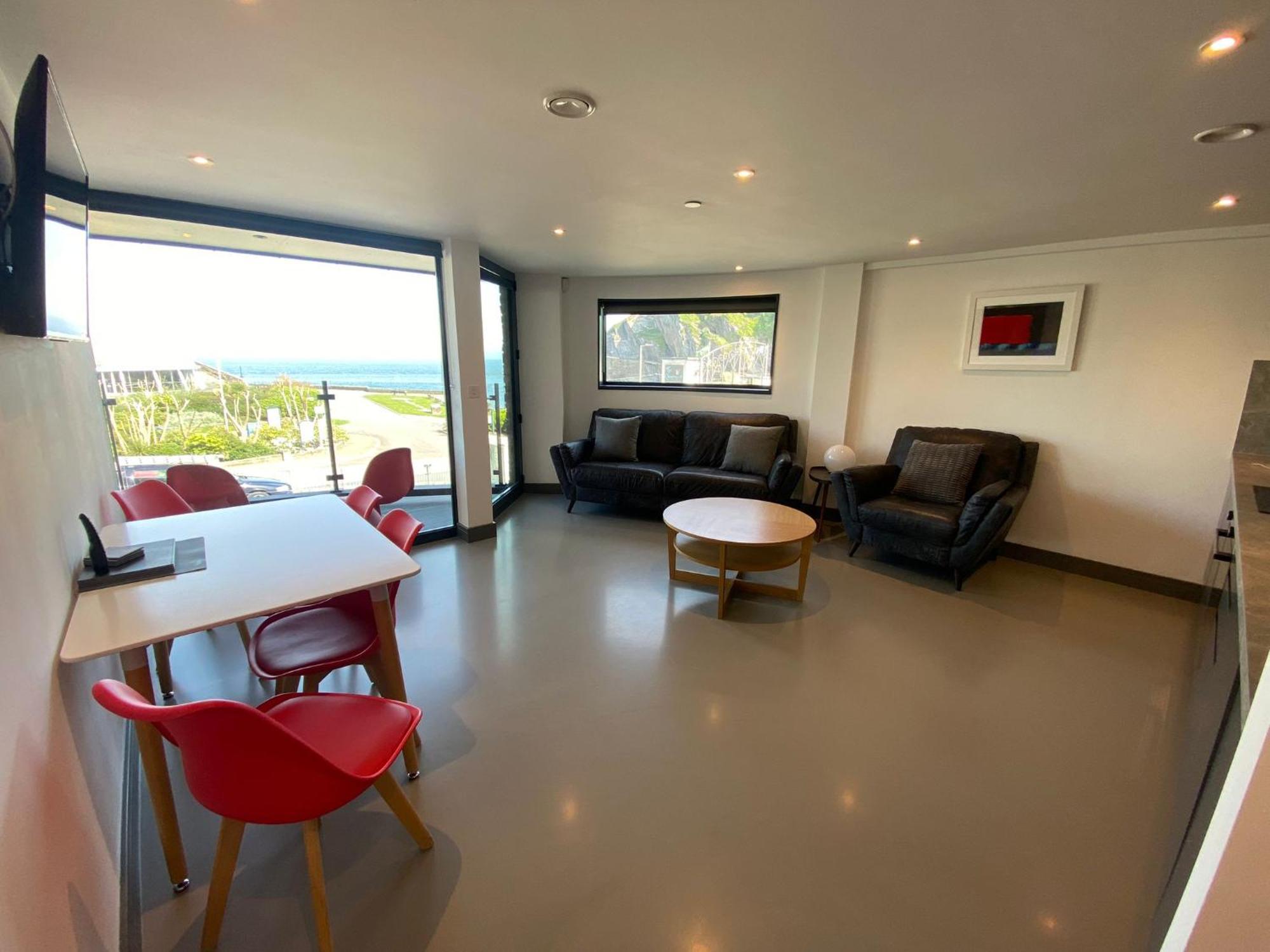 2 The View Apartments Ilfracombe - Seafront, Parking, Lift, Ev Exterior foto