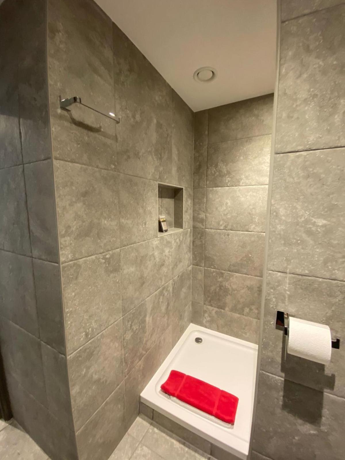 2 The View Apartments Ilfracombe - Seafront, Parking, Lift, Ev Exterior foto