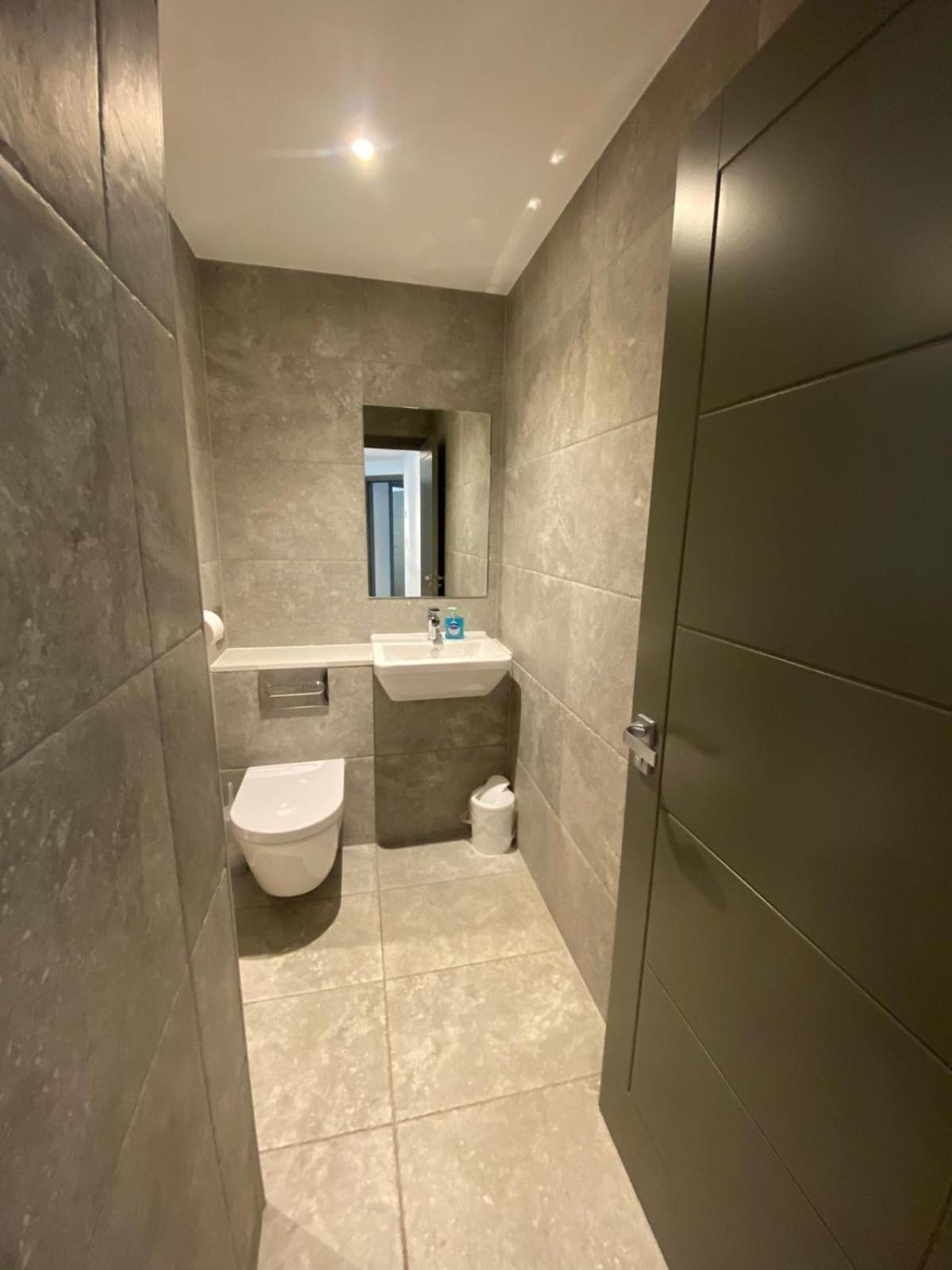 2 The View Apartments Ilfracombe - Seafront, Parking, Lift, Ev Exterior foto