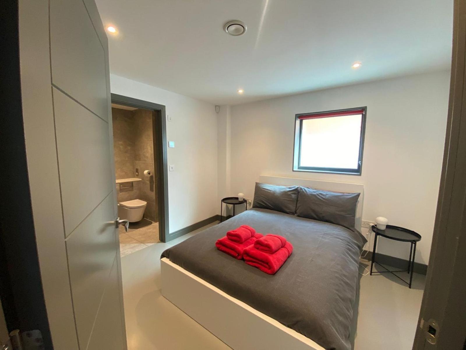 2 The View Apartments Ilfracombe - Seafront, Parking, Lift, Ev Exterior foto